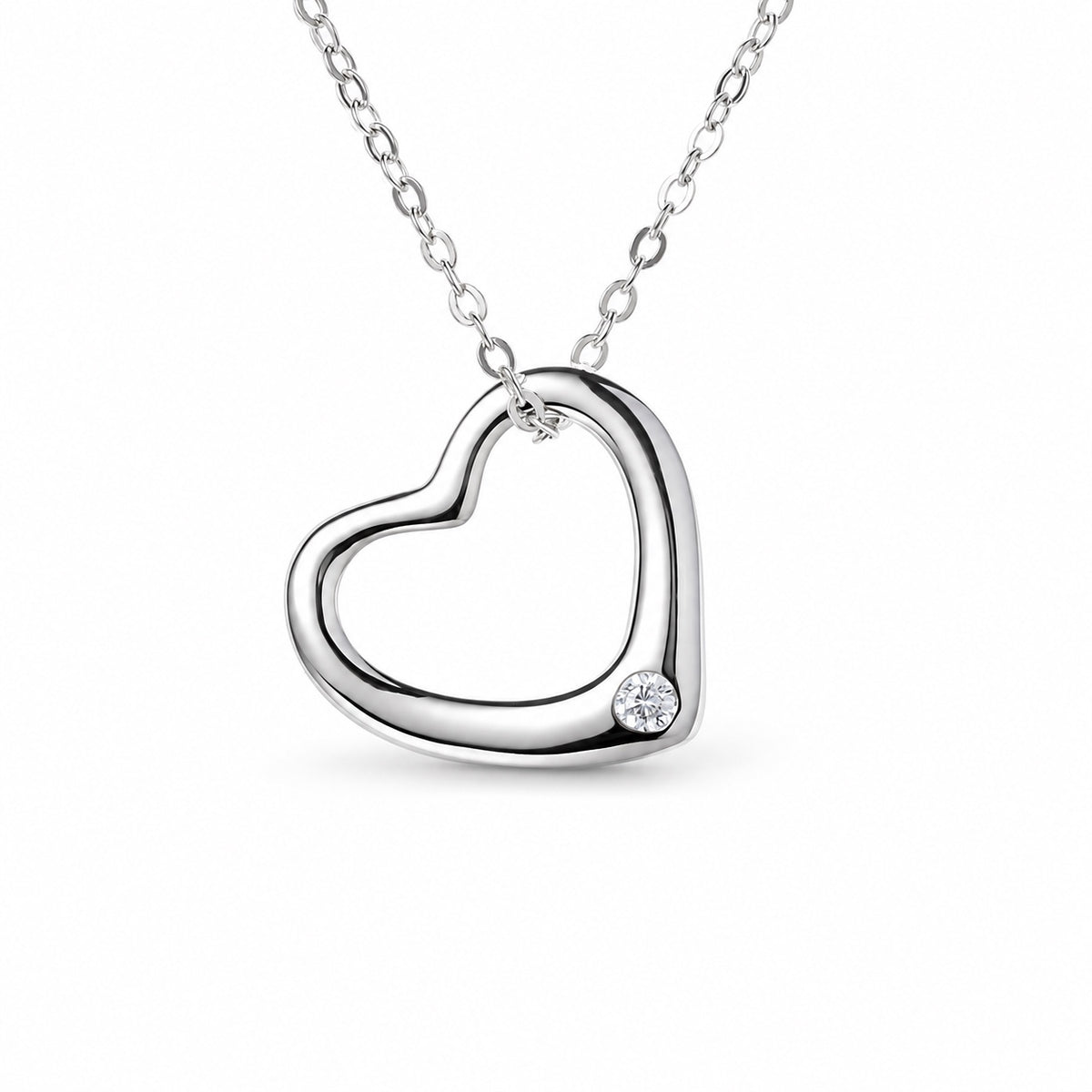 Chérie Delicate Necklace — studio photograph 1